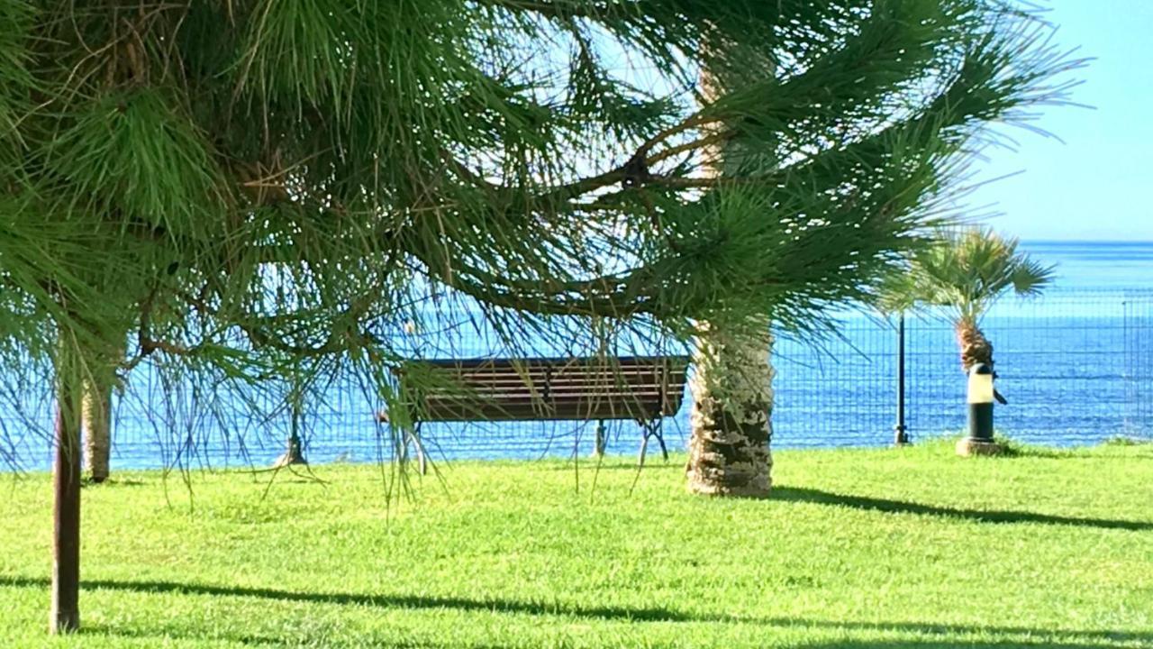 Mi Capricho Beachfront- 3-7 Apartment With Sea Views Sitio de Calahonda Dış mekan fotoğraf